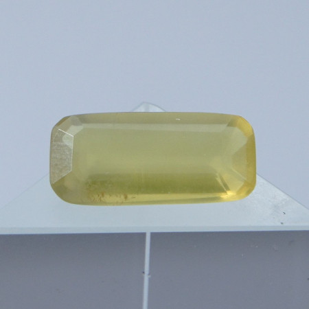 Натуральный желтый Опал октагон 12.0х5.5мм 1.44сt