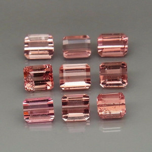 Натуральний рожевий турмалін Рубелліт октагон 4.0x3.5 - 4.5x3.5мм 0.36ct