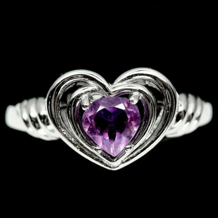 Серебряное кольцо с натуральным Аметистом "Сердце"