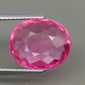 Натуральный розовый Турмалин Рубеллит овал 12.4x10.4мм 4.46ct