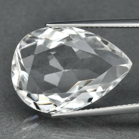 Натуральний білий Кварц груша 15.05ct