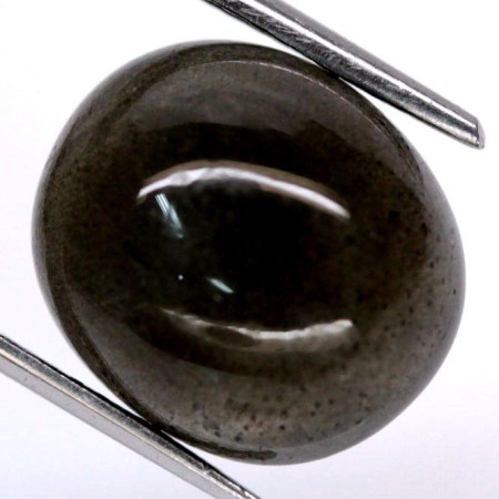Натуральный серый Скаполит с кошачьим глазом 12.5x10.9мм 5.63ct