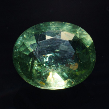 Натуральный зелёный Апатит овал 0.72ct