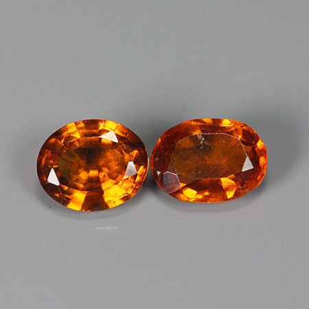 Натуральный Гессонит овал 6.5x5.4 - 6.8x5.0мм 0.90ct