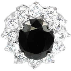 Серебряное кольцо с натуральной черной Шпинелью и Cz 16.5р