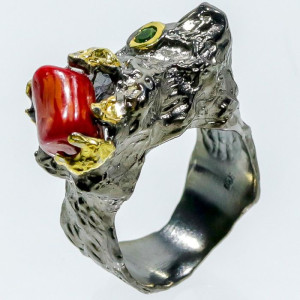 Серебряное кольцо с натуральным Кораллом и Хромдиопсидом 18р