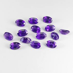 Натуральний Аметист овал 6х4мм 0.39ct