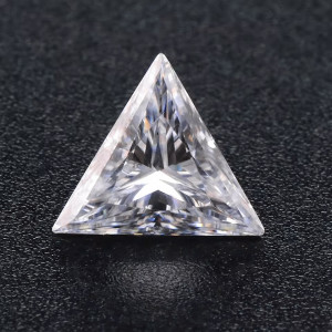 Муасаніт білий трикутник 5х5мм 0.50ct з Сертифікатом