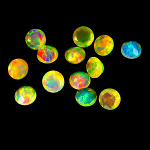 Натуральный благородный Опал круг 5мм 0.29ct