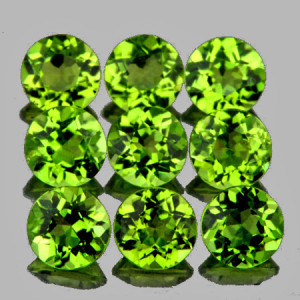 Натуральный Перидот круг 4.5мм 0.39ct