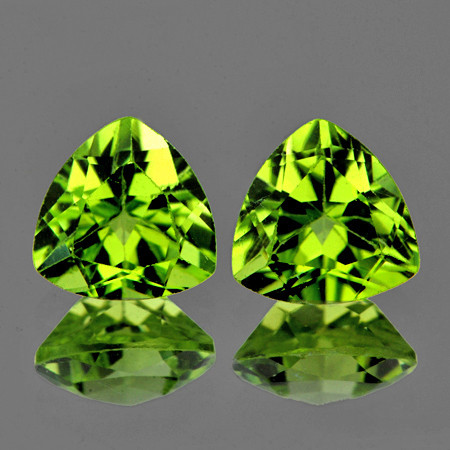 Натуральный Перидот триллион 5.8мм 1.35ct