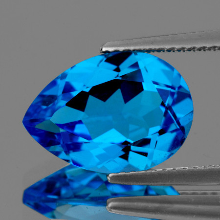 Натуральный голубой свисс Топаз груша 9х6мм 1.67ct Натуральный голубой свисс Топаз груша 9х6мм 1.67ct