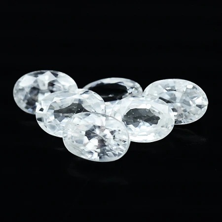 Натуральний білий Циркон овал 5.9x4.2 - 6.1x4.2мм 0.76ct Натуральний білий Циркон овал 5.9x4.2 - 6.1x4.2мм 0.76ct