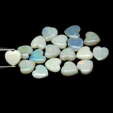 Натуральний благородний Опал серце 6.1х6.1 - 6.3х6.2мм 0.79ct