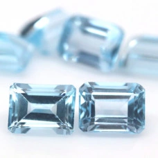 Натуральный голубой Топаз октагон 8.1х6.1мм 2.29ct