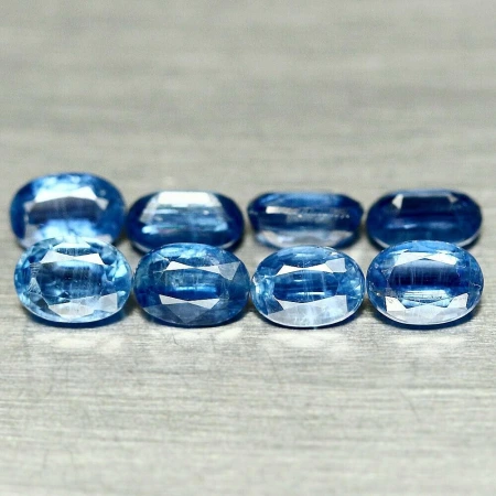 Натуральный Кианит овал 7х5мм 0.94ct Натуральный Кианит овал 7х5мм 0.94ct