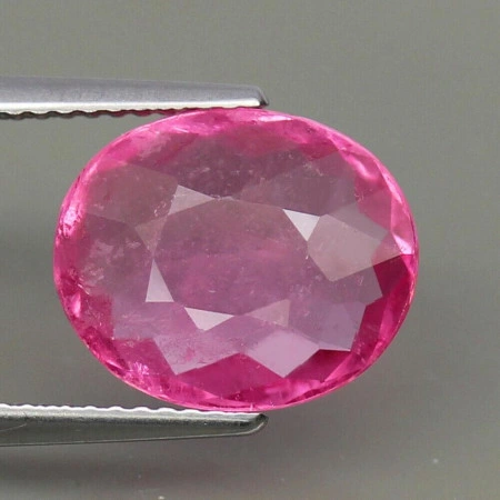 Натуральный Рубеллит 12.4x10.4мм овал 4.46ct 