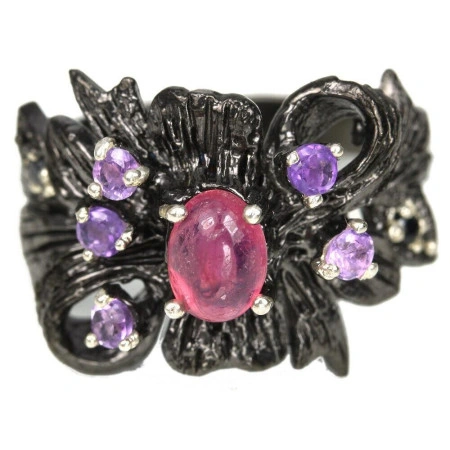 Серебряное кольцо с Аметистами и Турмалинами 17.75р