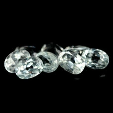 Натуральный белый Топаз овал 7.0x5.1 - 7.3x5.3мм 1.05ct