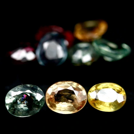 Натуральний Сапфір овал 4.8x3.9 - 5.2x4.1мм 0.36ct Натуральний Сапфір овал 4.8x3.9 - 5.2x4.1мм 0.36ct