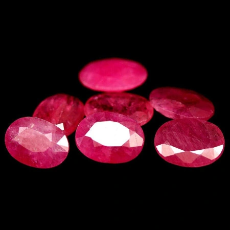 Натуральный Рубин овал 8.1x6.2мм 1.31ct