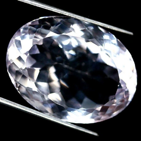 Натуральний  фіолетовий Аметист овал 20.01ct