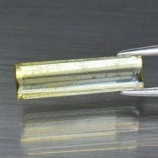 Натуральный желтый Турмалин багет 15.1x4.3мм 2.16ct