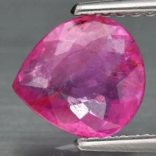 Натуральный розовый турмалин Рубеллит груша 6.2x4.9мм 1.07ct