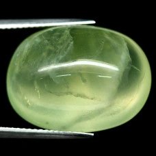 Натуральный Пренит овал 21.8x16.3мм 31.25ct