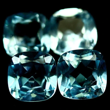 Натуральный Топаз кушион 8x8 - 8.1x8.1мм 2.63ct