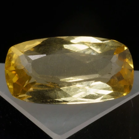 Натуральный желтый Апатит кушион 12.4x6.8мм 2.82ct Натуральный желтый Апатит кушион 12.4x6.8мм 2.82ct