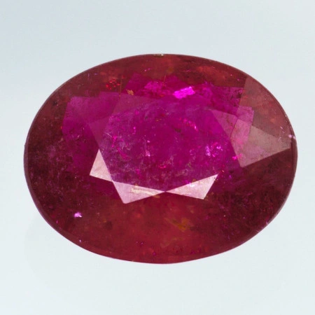 Натуральний Рубін овал 9.4x7.7мм 1.97ct