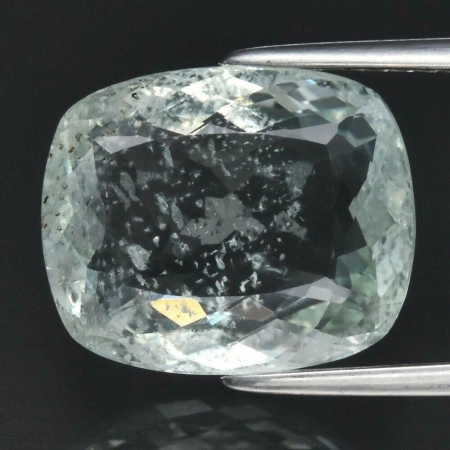 Натуральний зелений Берил кушион 12.7x10.5мм 5.15ct
