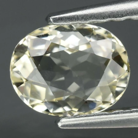 Натуральный желтый Турмалин овал 5.9x4.7мм 0.58ct
