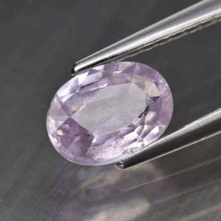 Натуральний не грітий рожевий Сапфір овал 7x5мм 1.01ct