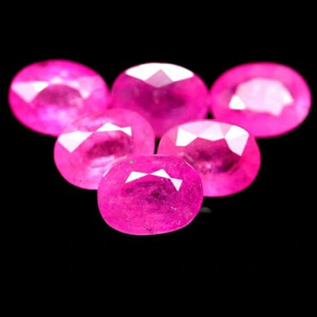 Натуральний Рубін овал 8.0x6.2 - 8.3x6.3мм 1.83ct