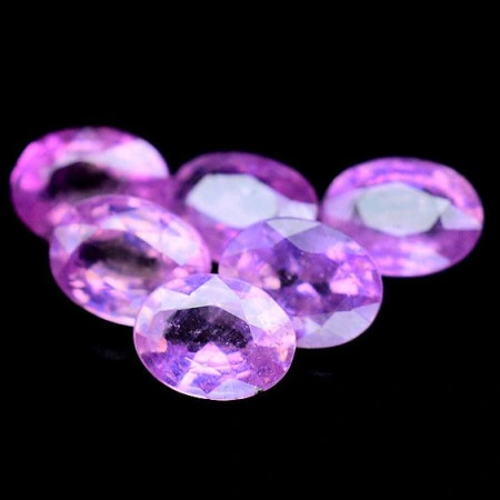 Натуральний Рубін овал 7.8x5.6 - 8.3x6.3мм 1.44ct