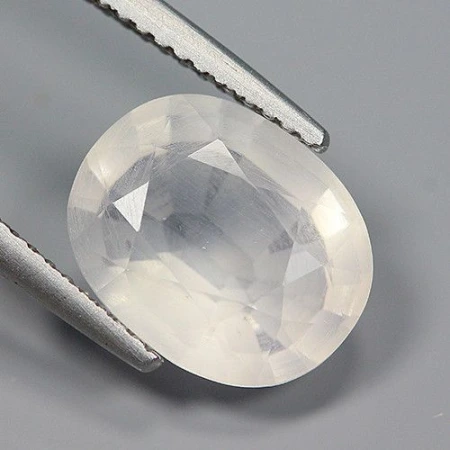Натуральный белый Опал овал 11.5x9.2мм 4.33ct Натуральный белый Опал овал 11.5x9.2мм 4.33ct