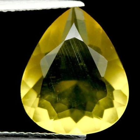 Натуральний жовтий Опал груша 14.0x11.8мм 3.84ct