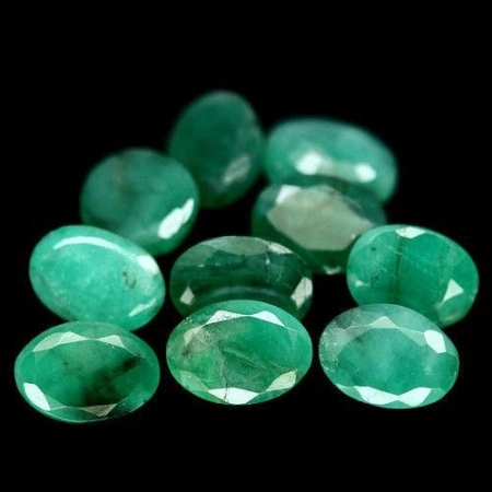 Натуральний Смарагд овал 6.7x5.2 - 7x5мм 0.72ct