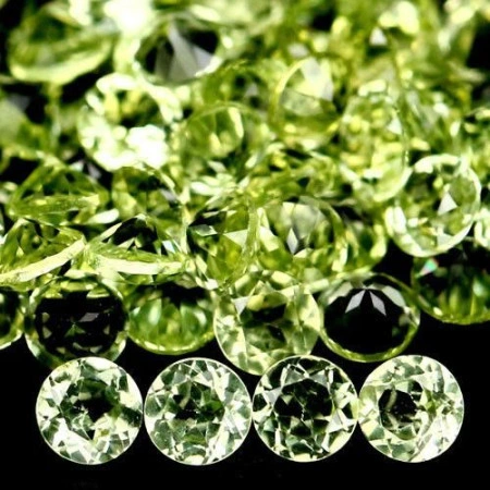 Натуральный Перидот круг 2.4мм 0.05ct