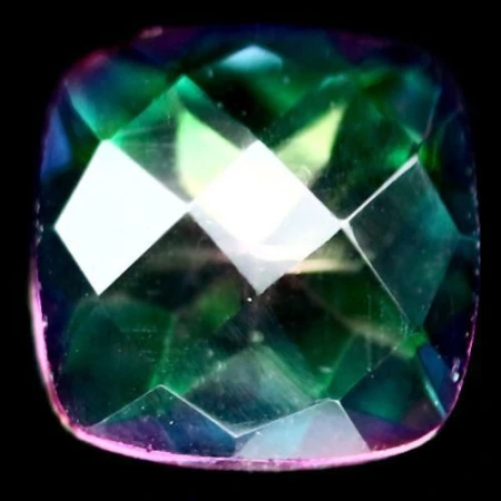 Натуральный мистический Кварц кушион 8.1x8.0мм 1.72ct Натуральный мистический Кварц кушион 8.1x8.0мм 1.72ct