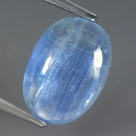 Натуральний Кіаніт овал 12.1x8.6мм 4.50ct