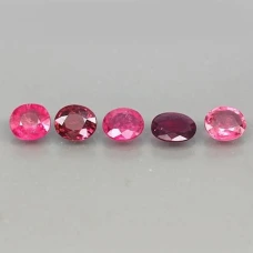 Натуральний рожевий турмалін Рубелліт овал 6.0x5.3 - 6.5x5.1мм 0.60ct Натуральний рожевий турмалін Рубелліт овал 6.0x5.3 - 6.5x5.1мм 0.60ct