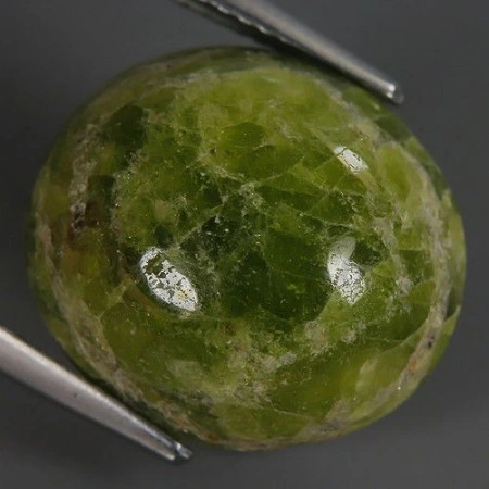 Натуральний Гідрогросуляр овал 15.8x14.2мм 16.04ct