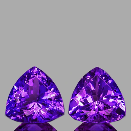 Натуральный Аметист триллион пара 6х6мм 1.31ct Натуральный Аметист триллион пара 6х6мм 1.31ct
