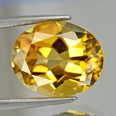 Натуральный Цитрин овал 10.0х8.1мм 2.31ct Натуральный Цитрин овал 10.0х8.1мм 2.31ct