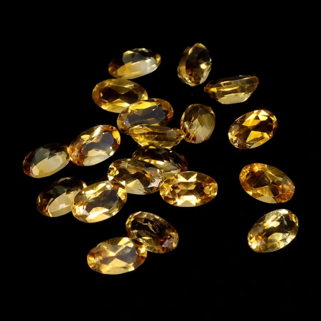 Натуральный Цитрин овал 5х3мм 0.22ct Натуральный Цитрин овал 5х3мм 0.22ct