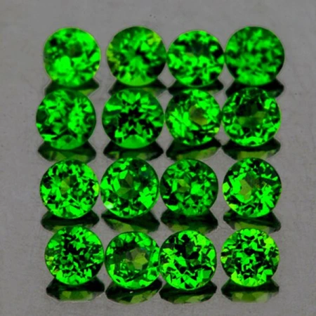 Натуральный Хромдиопсид круг 2.5мм 0.07ct Натуральный Хромдиопсид круг 2.5мм 0.07ct