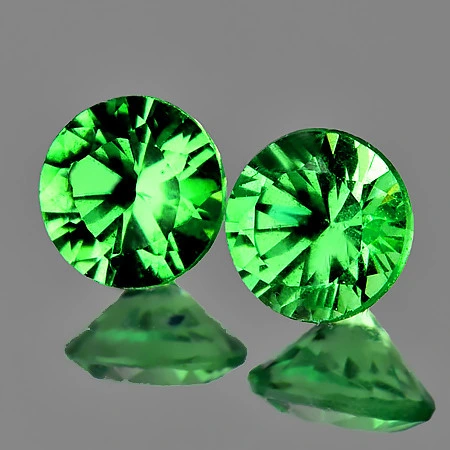 Натуральный Цаворит круг пара 3.5мм 0.34ct